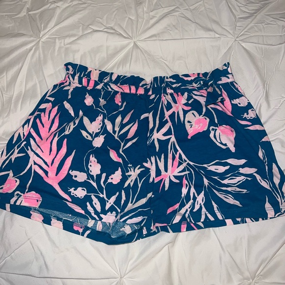 Lilly Pulitzer Kids Flowy Shorts size XL (12-14) - Picture 1 of 3